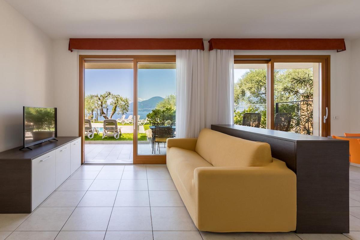 Residence La Corte Danese トッリ・デル・ベーナコ エクステリア 写真
