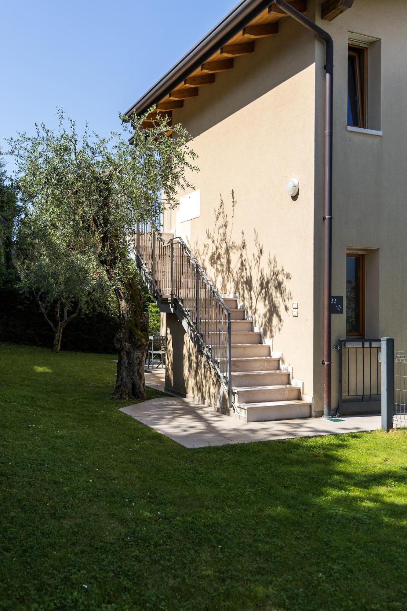 Residence La Corte Danese トッリ・デル・ベーナコ エクステリア 写真